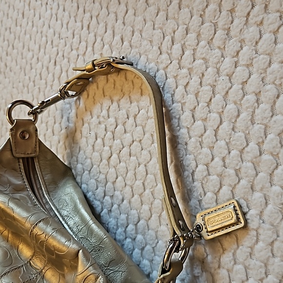 Women's Coach Purse used - Picture 2 of 4